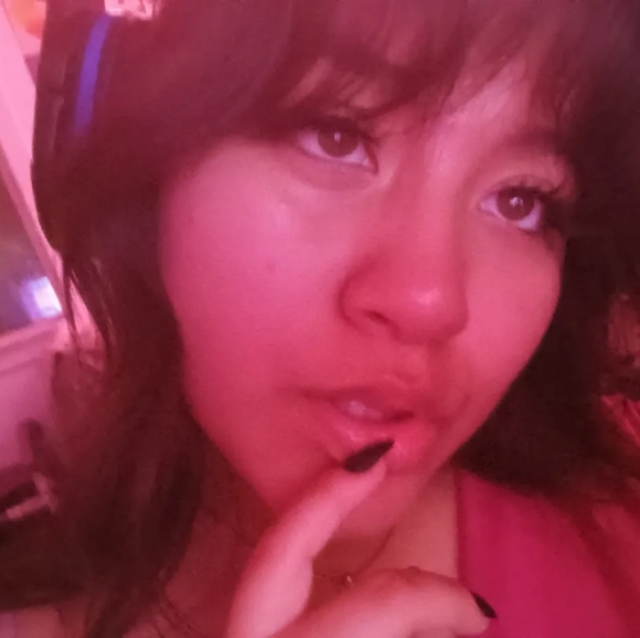 Meet your Posher, Lizzy - Picture 1 of 1